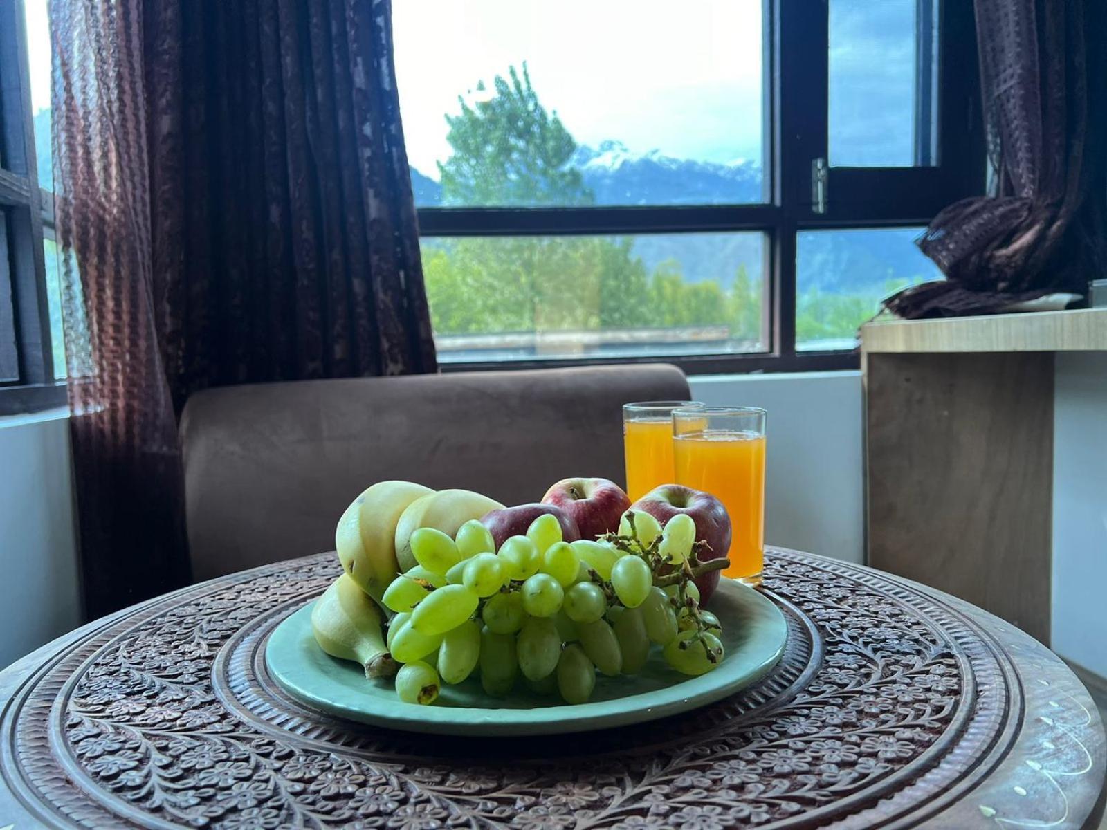 Hotel Mountain Orchard Retreat Pahalgām Esterno foto